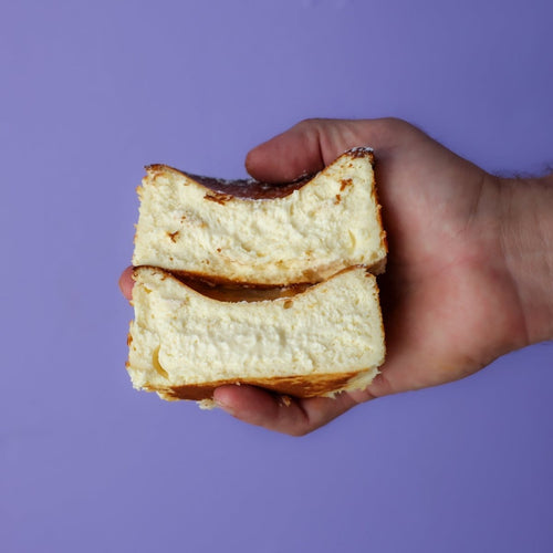 4" Vanilla Bean Basque Cheesecake | dbakers Sweet Studio