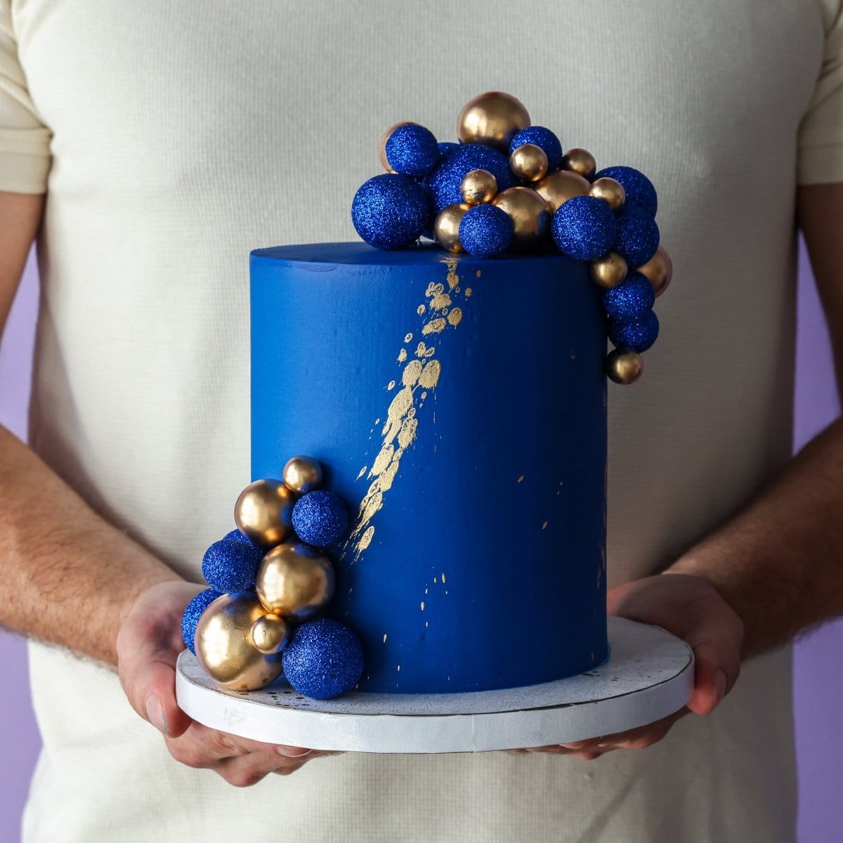 Blue & Gold Cake | dbakers Sweet Studio