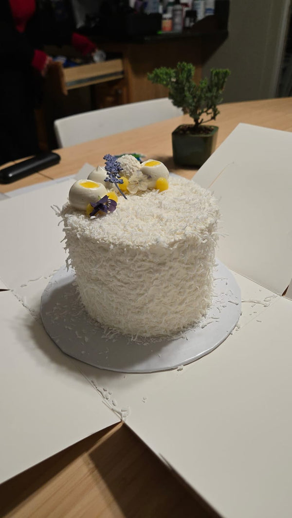Cake by dbakers Miami — review by Nancy D.