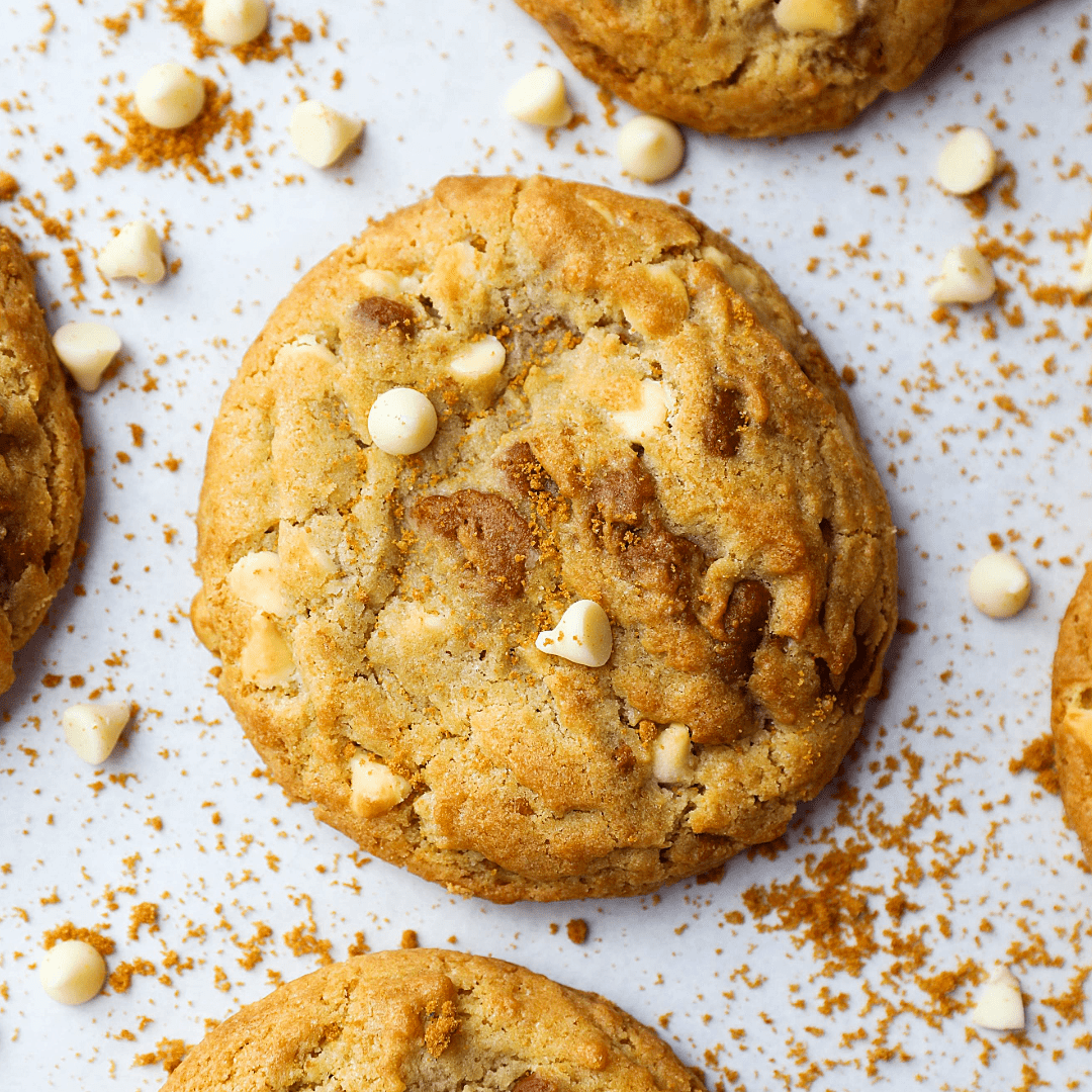 Biscoff White Chocolate Cookie  | dbakers Sweet Studio