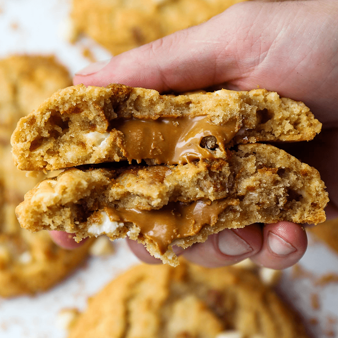 Biscoff White Chocolate Cookie  | dbakers Sweet Studio