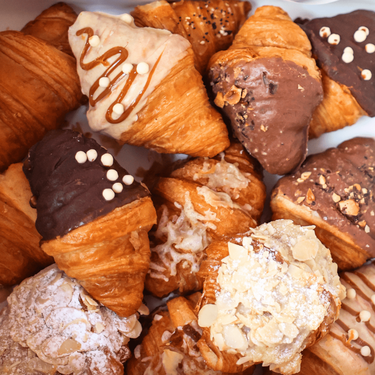 Box of 12 Mini Croissants  | dbakers Sweet Studio