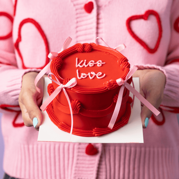 Coquette Mini Cake – Personalizable - dbakers Miami