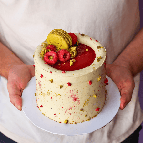 リヤドロ　NAO Lemon-Almond-Raspberry-Layer- Cake フィギュリン　パティシエ　Delicious 置物