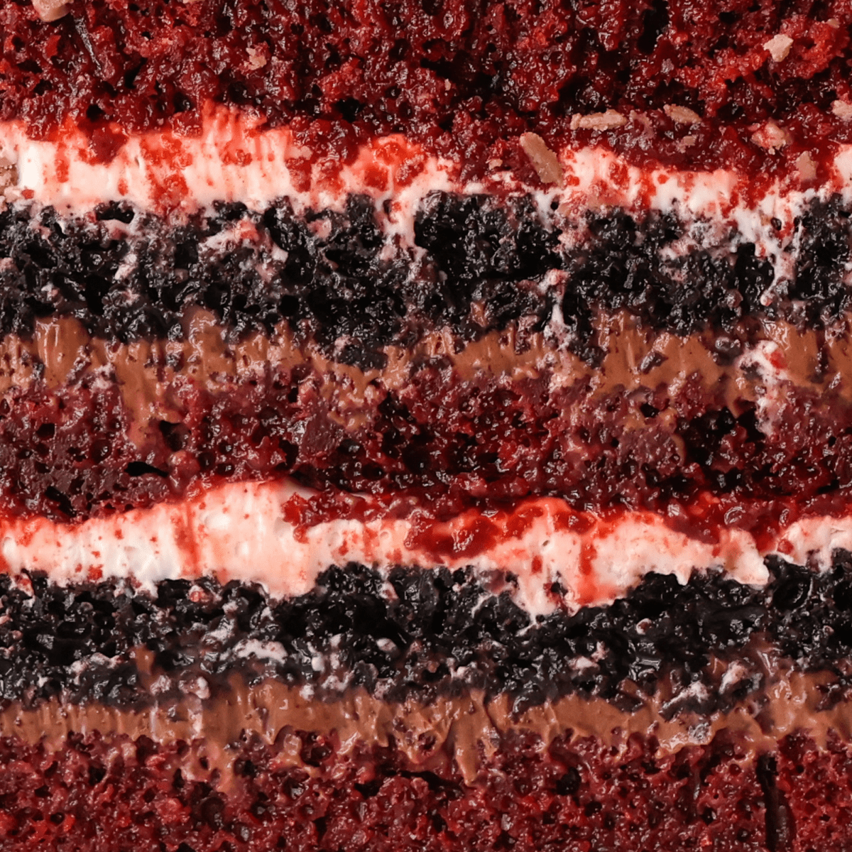 Red Velvet & Chocolate Cake  | dbakers Sweet Studio