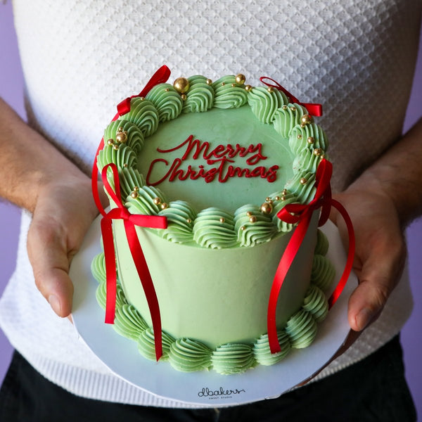 Simple Christmas Cake - dbakers Miami