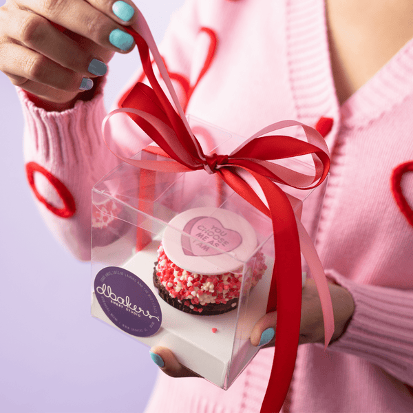 Sweet Moments Cupcake – Personalizable - dbakers Miami